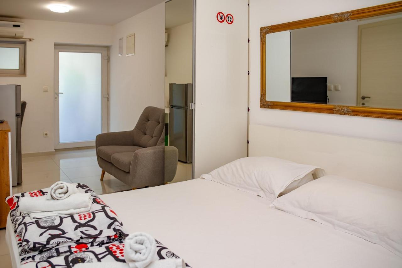 Studio Apartman Hotel Split Exterior foto